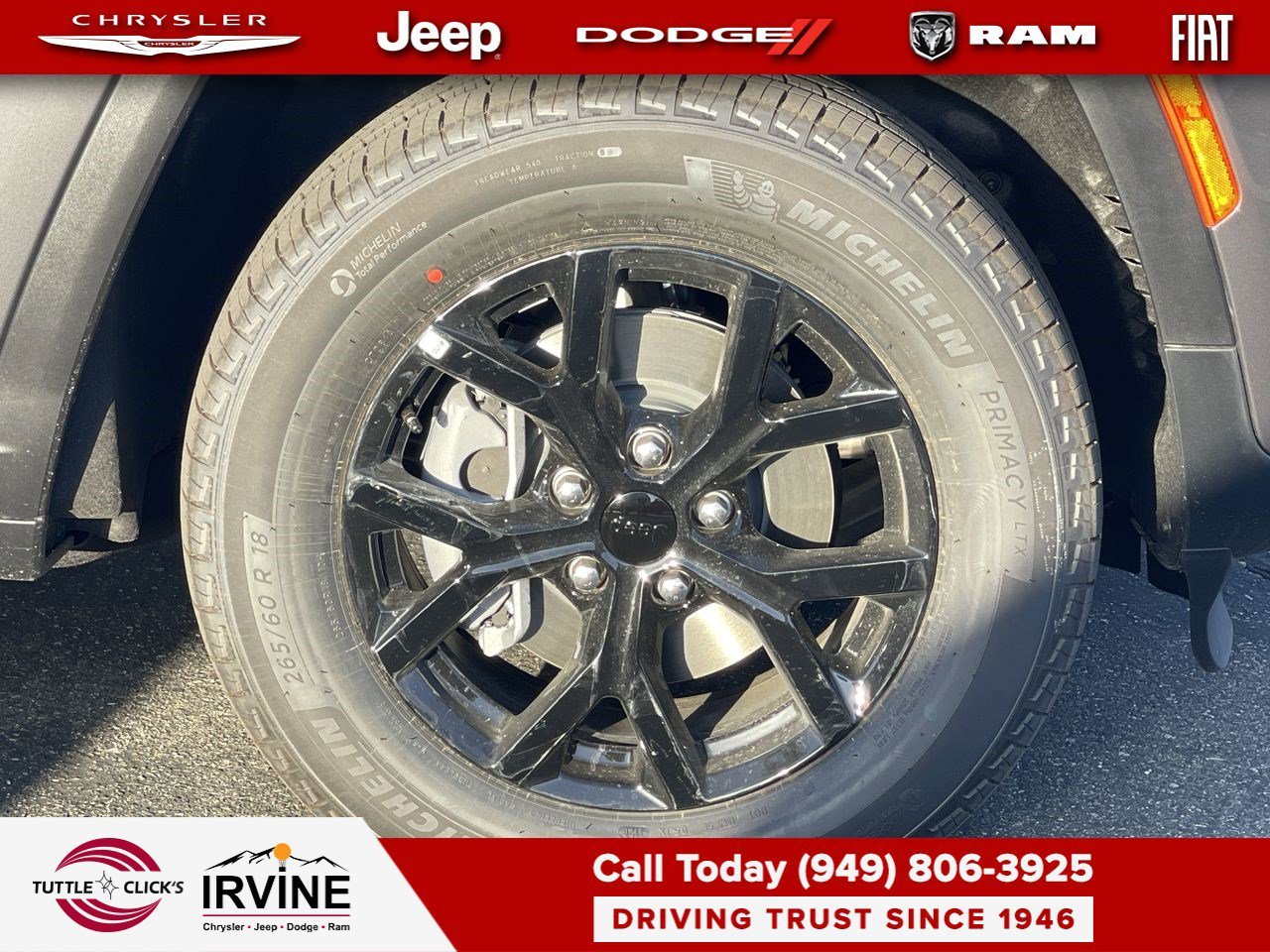 New 2026 Baltic Gray Metallic Clear-Coat Exterior Paint Jeep Laredo Altitude image 10