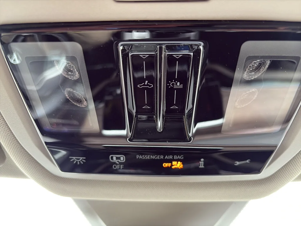 New 2026 Opal White Pearl Volkswagen 2.0T SEL 4MOTION image 27