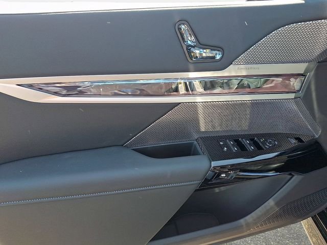 New 2026 Carbon Black Metallic BMW 740i xDrive image 10