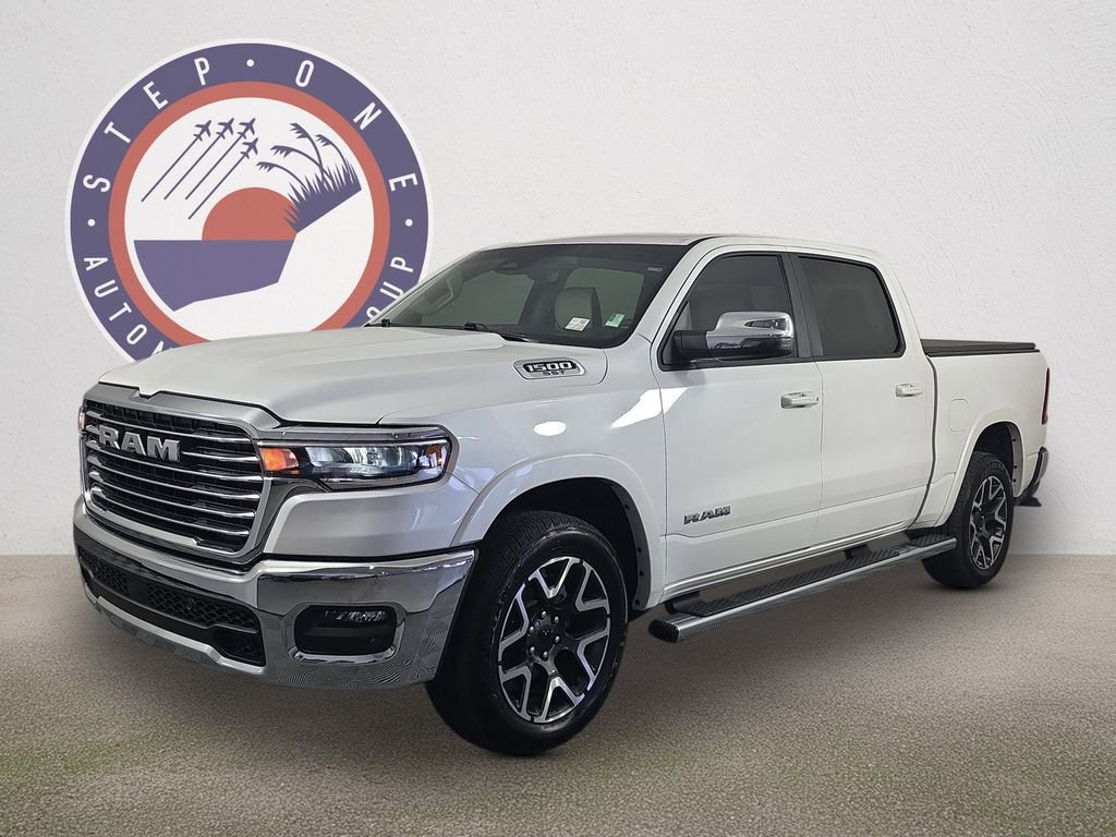 2025 RAM 1500 Laramie 4x4 Crew Cab 5'7's photo