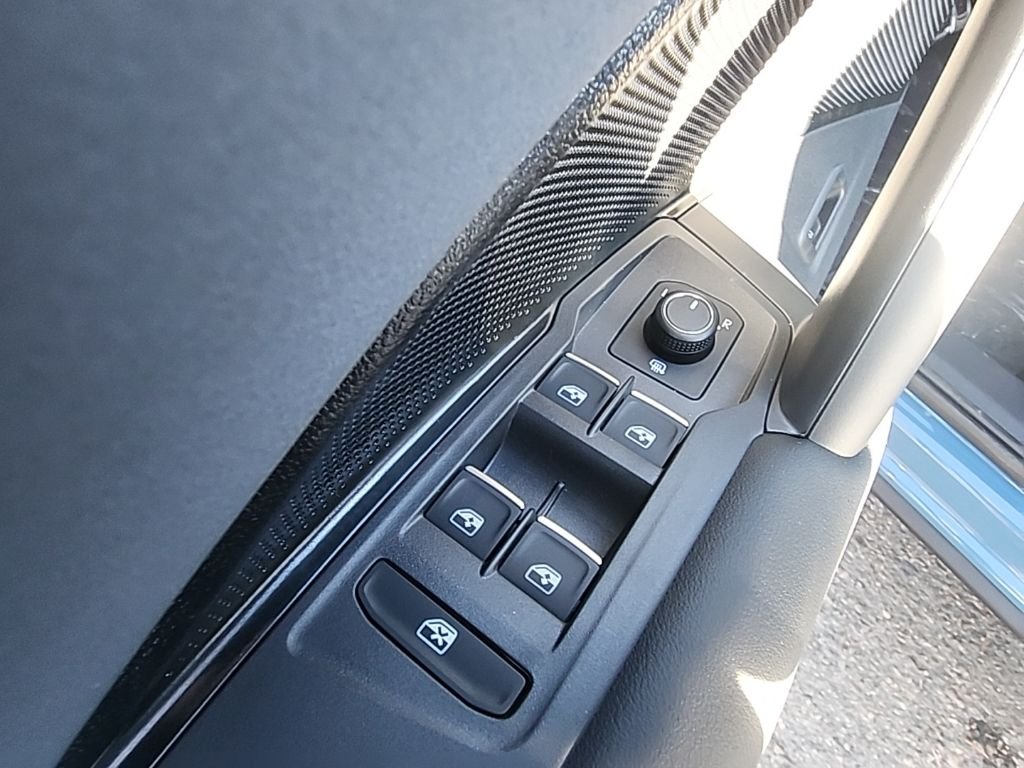 2026 Volkswagen Tiguan SE R-LINE BLACK - Photo 11