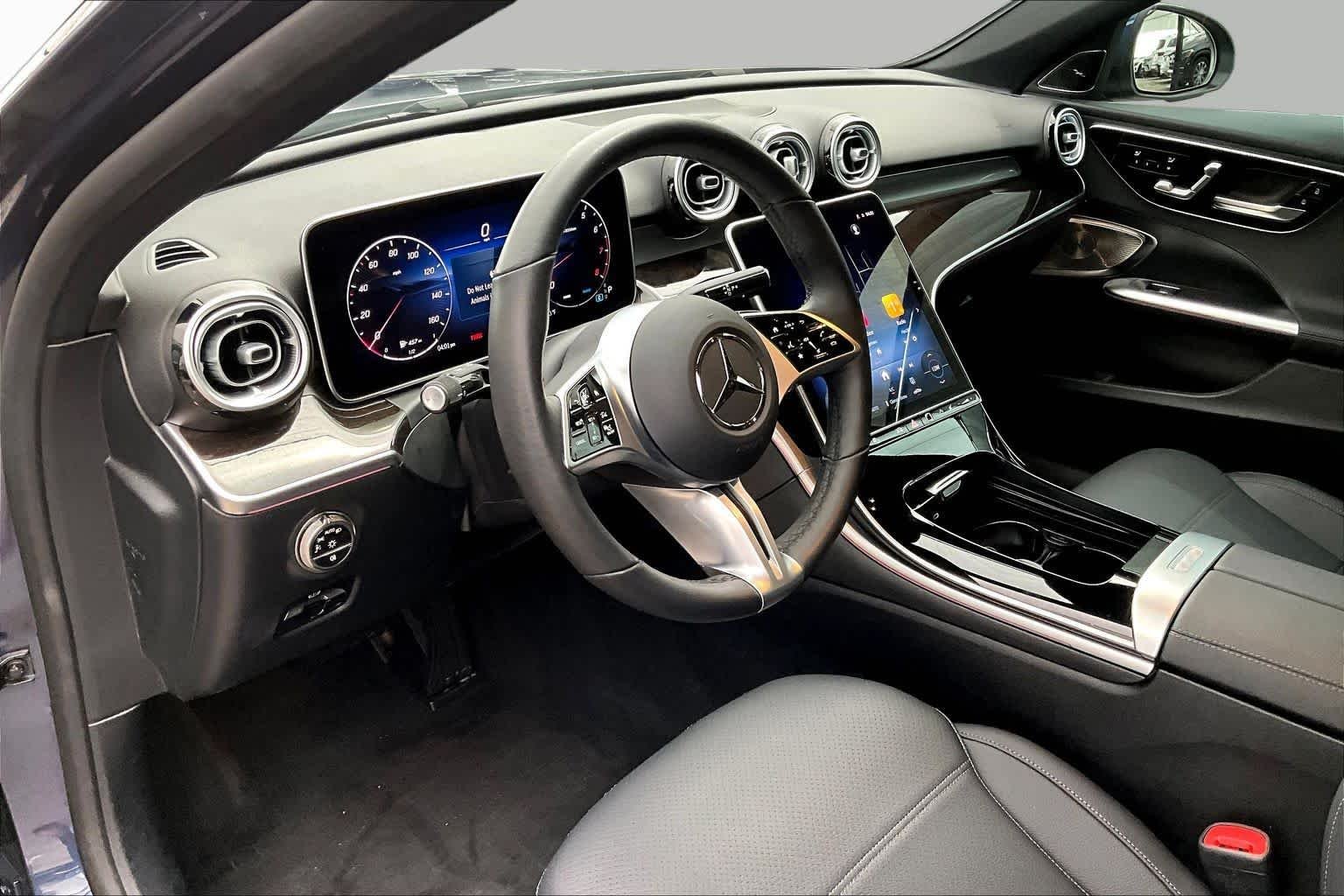 Used 2025 Twilight Blue Metallic Mercedes-Benz C 300 image 18
