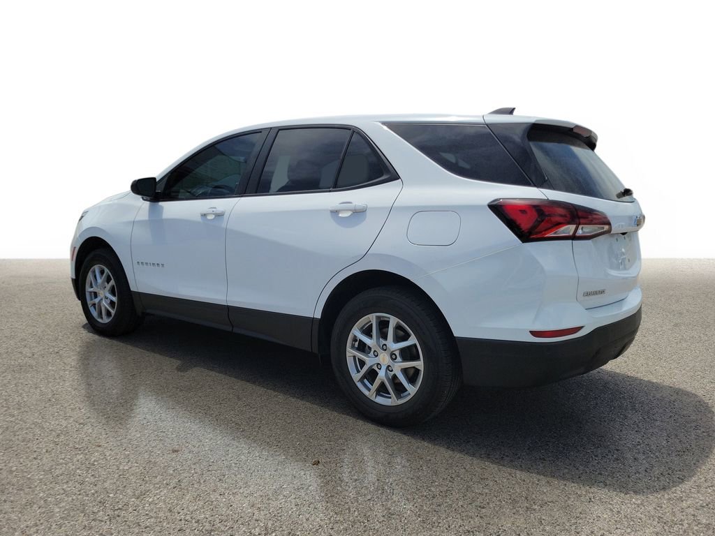 Used 2023 Summit White Chevrolet LS image 3