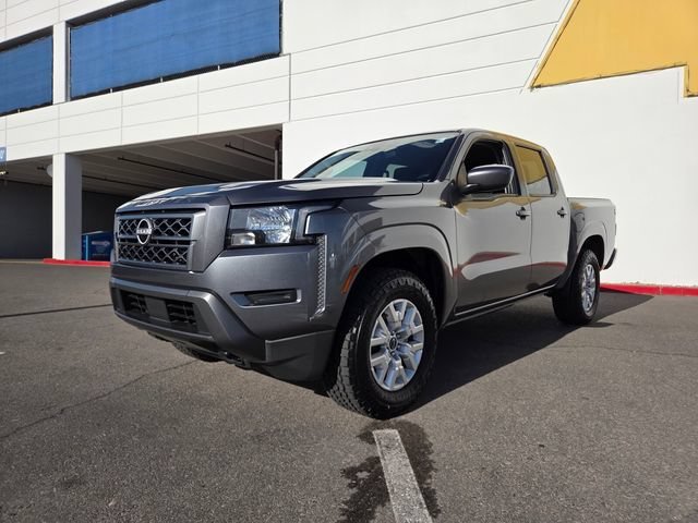 Used 2022 Gray Nissan Crew Cab SV 4x4 image 2