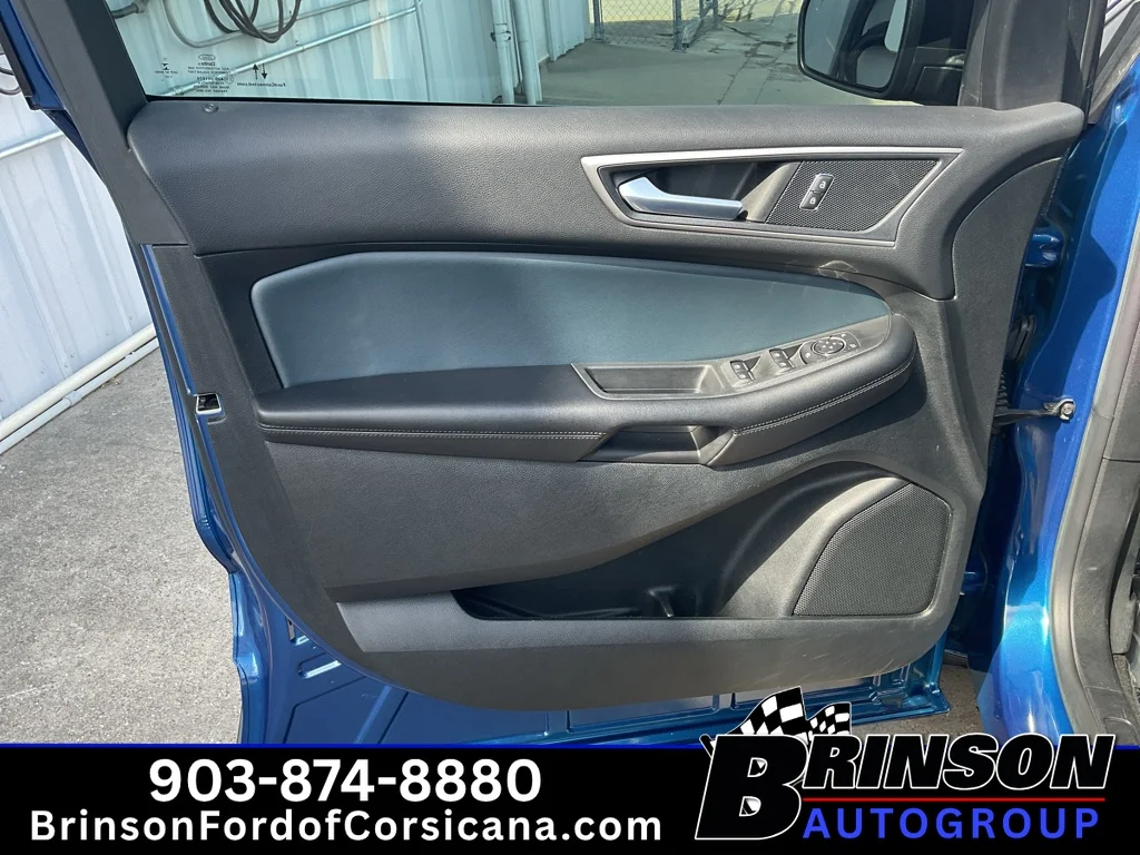 Used 2022 Atlas Blue Metallic Ford SEL image 25