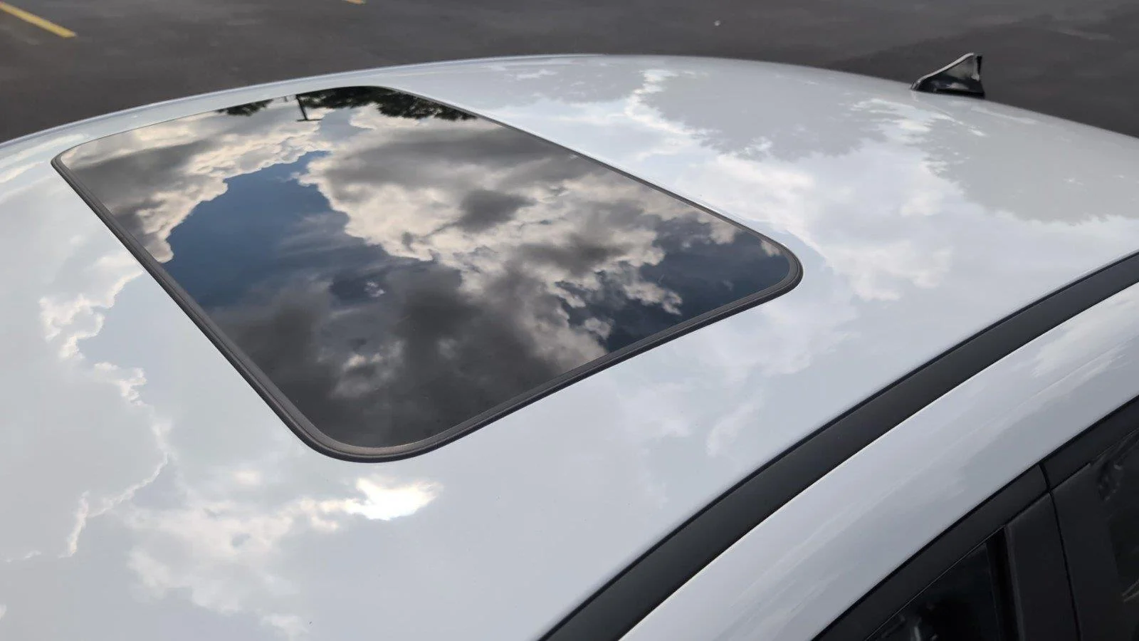 Used 2024 Serenity White Hyundai Limited image 13