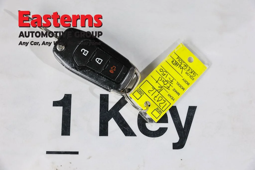 Used 2016 White Ford XL image 26