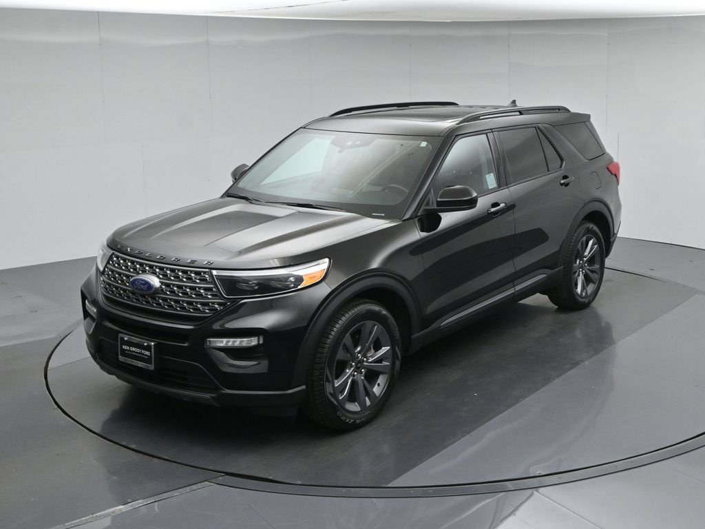 Certified Used 2023 Black Ford XLT image 44