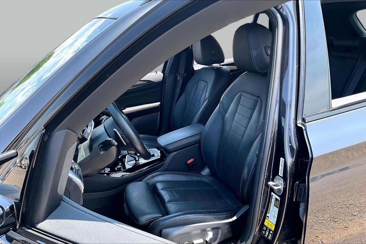 Used 2023 Dark Graphite Metallic BMW M40i image 6