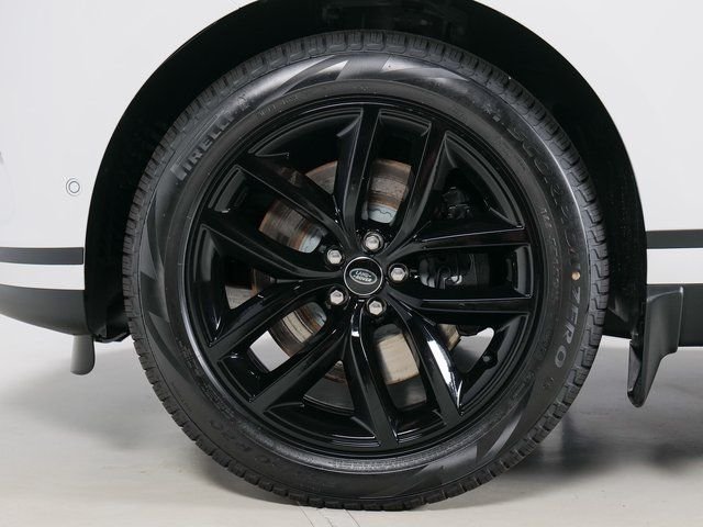 New 2026 Fuji White Land Rover S image 9
