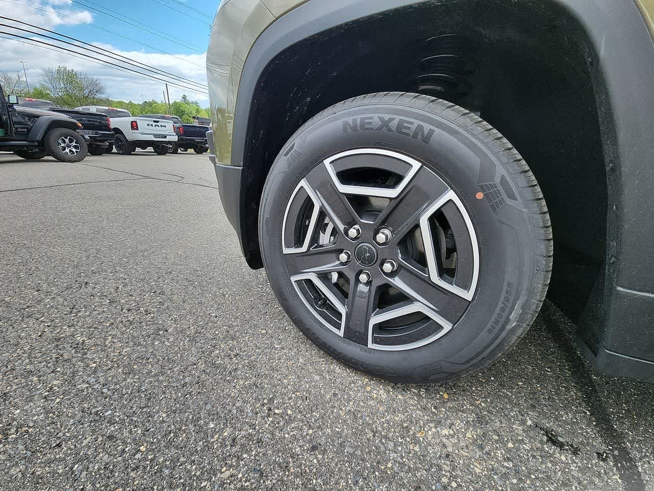 New 2026 41 Jeep Laredo image 10