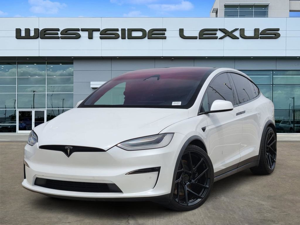 2022 Tesla Model X Long Range's photo