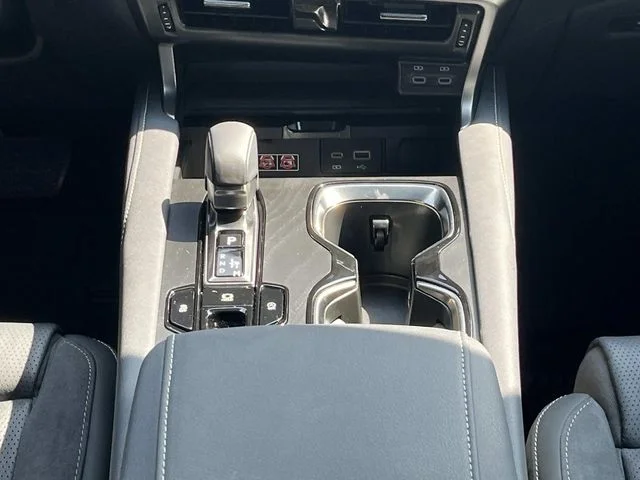 Certified Used 2023 EMINENT WHITE PEARL Lexus 350 Luxury image 17