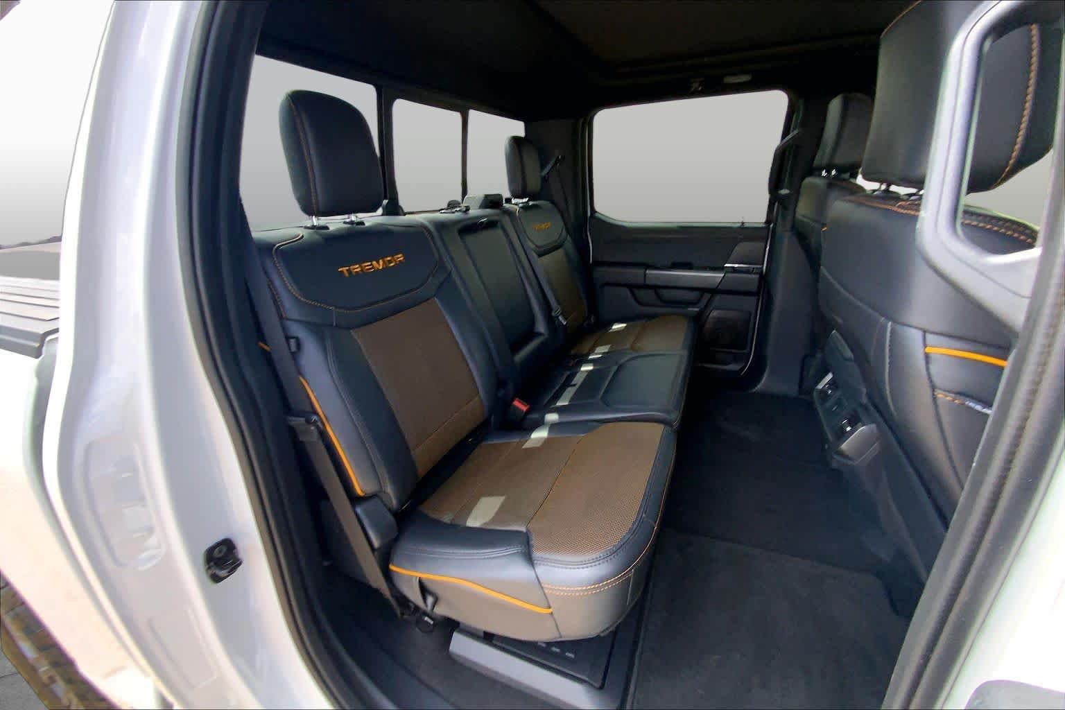Used 2025 Oxford White Ford Tremor image 20