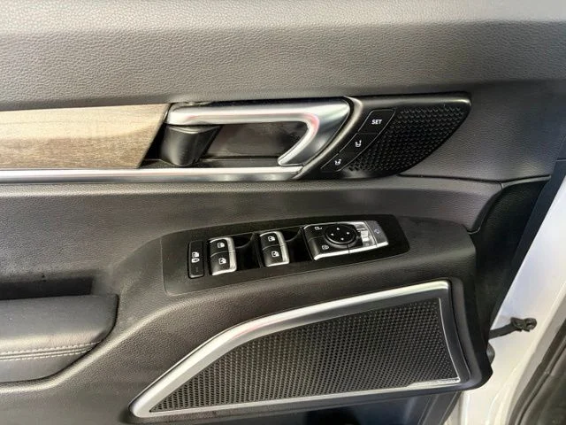 Used 2021 Gray Kia SX image 17