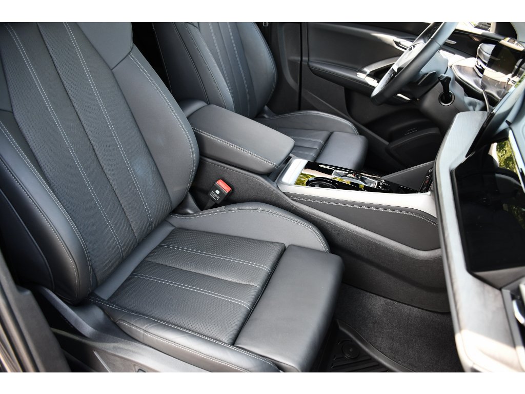 Used 2025 Tambora Gray Metallic Audi Premium Plus image 31
