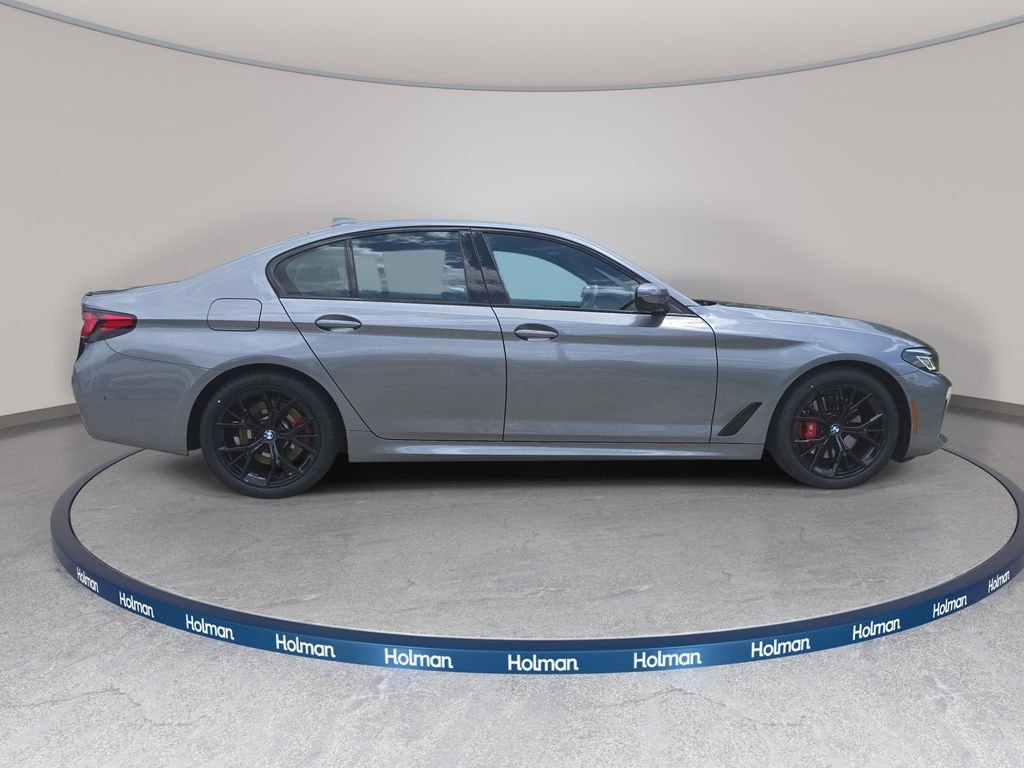 Certified Used 2023 Skyscraper Grey Metallic BMW 530i image 4