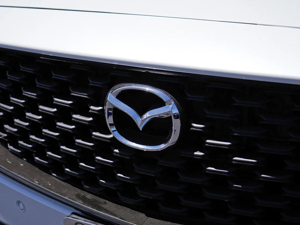 New 2026 Wind Chill Pearl Mazda 2.5 S Preferred image 3