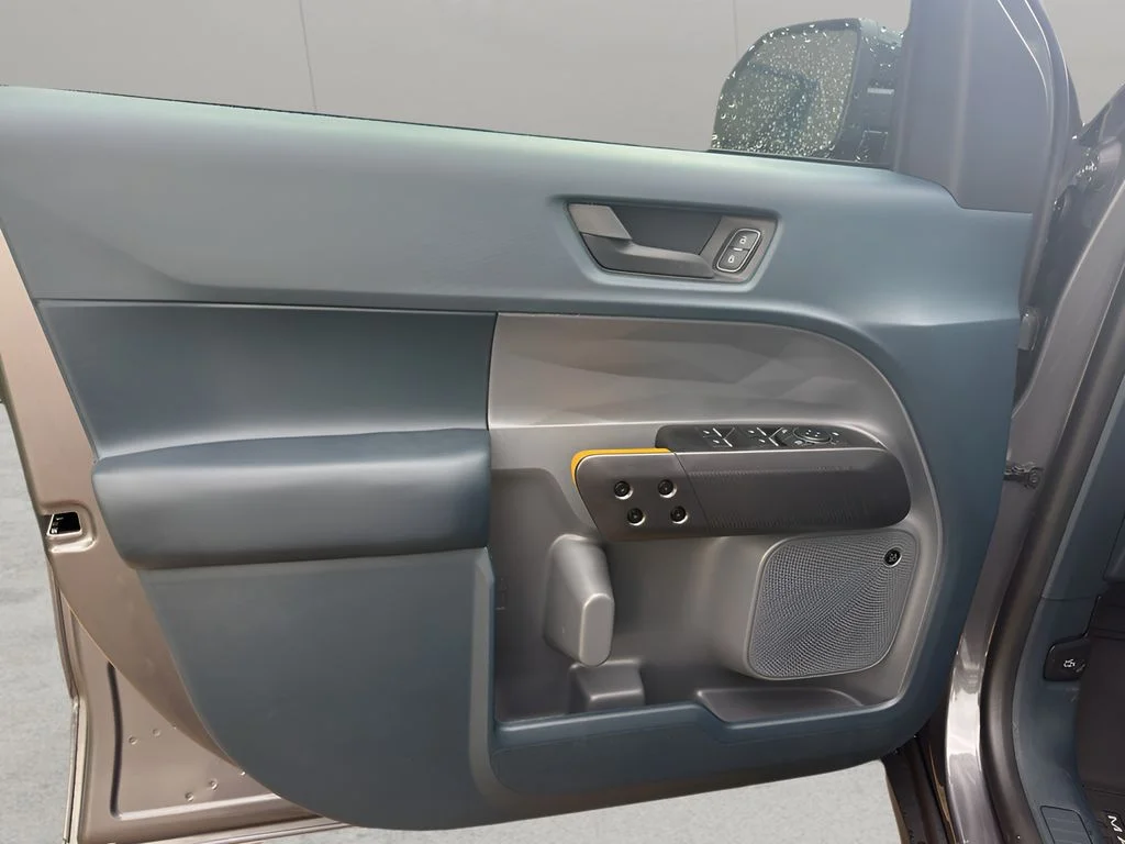 New 2026 Carbonized Gray Metallic Ford Tremor® image 11
