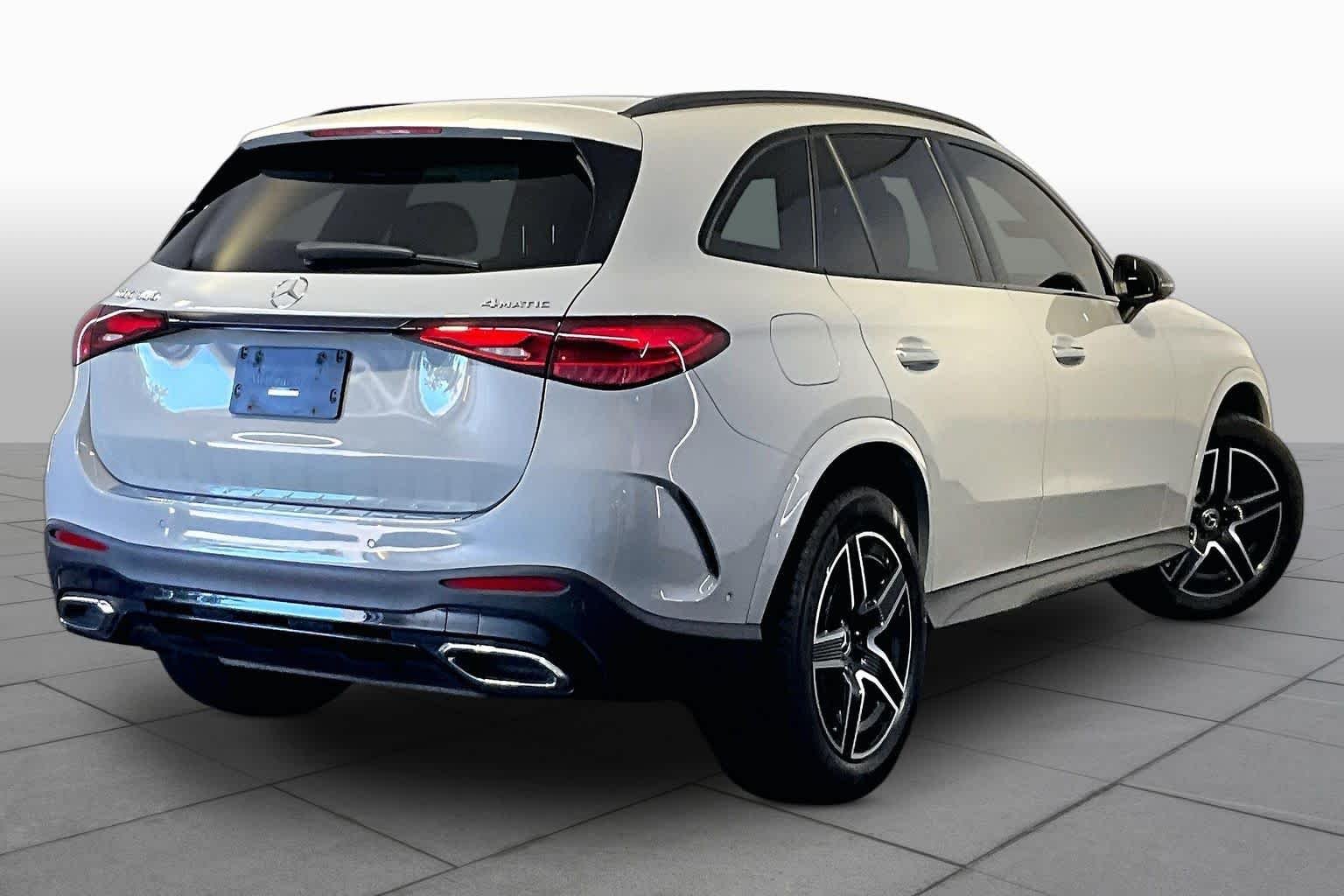 Used 2025 MANUFAKTUR Alpine Grey Mercedes-Benz GLC 300 image 13