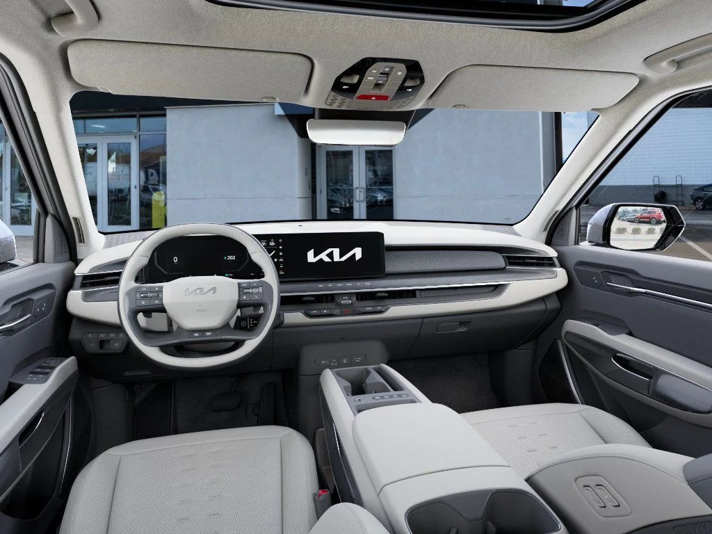 New 2026 Glacial White Pearl Kia Wind AWD image 14