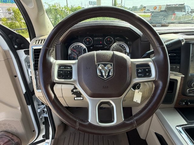 Used 2014 Bright White Clearcoat Ram Laramie image 21