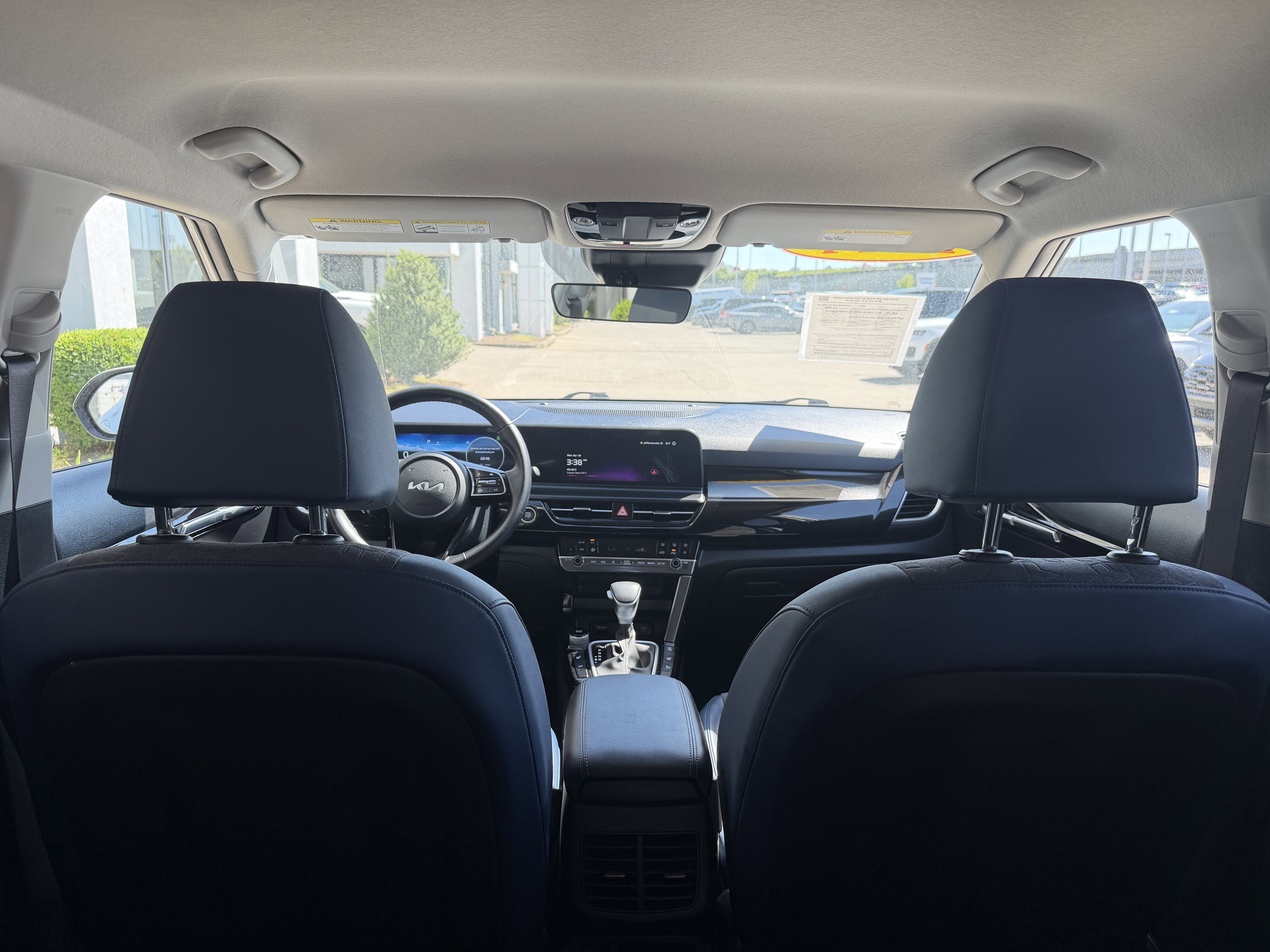 Used 2024 Snow White Pearl Kia S image 12