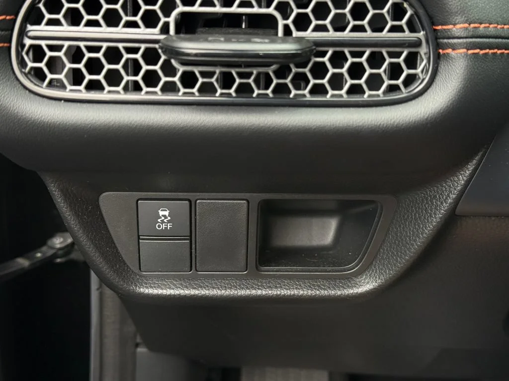 Used 2024  Honda Sport image 16