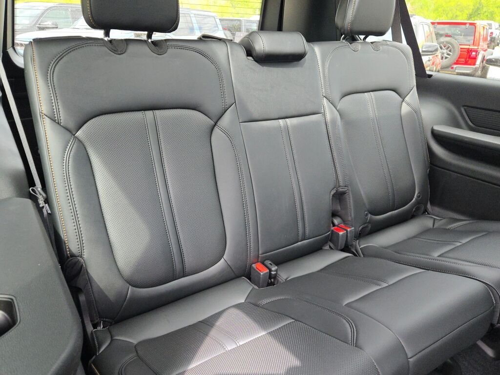 New 2026 High Gloss Black Exterior Paint Jeep  image 11
