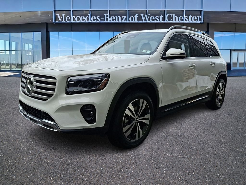 Certified Used 2025 White Mercedes-Benz GLB 250 image 3
