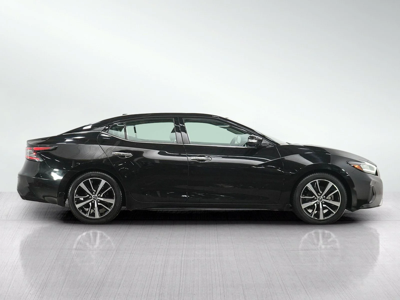 Used 2023 Black Nissan SV image 6