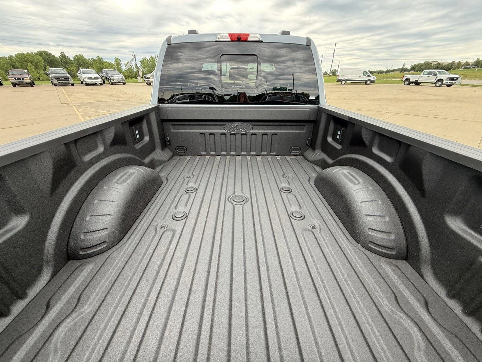 New 2026 Glacier Gray Metallic Tri-Coat Ford F-250® King Ranch® image 10