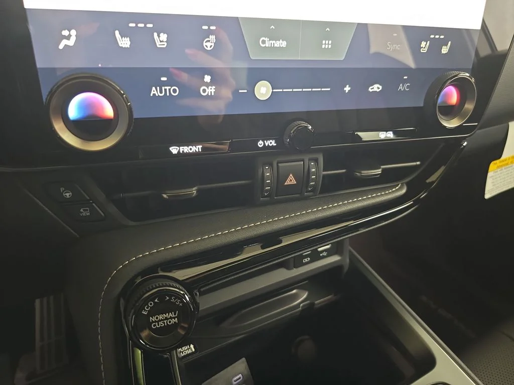New 2026 Ultra White Lexus 350 F SPORT Handling image 23