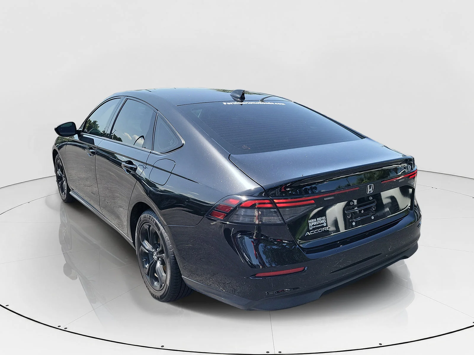 Used 2025 Black Honda SE image 31