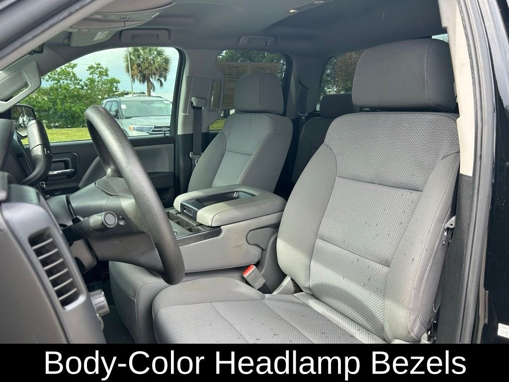 Used 2019 Black Chevrolet Silverado Custom image 18