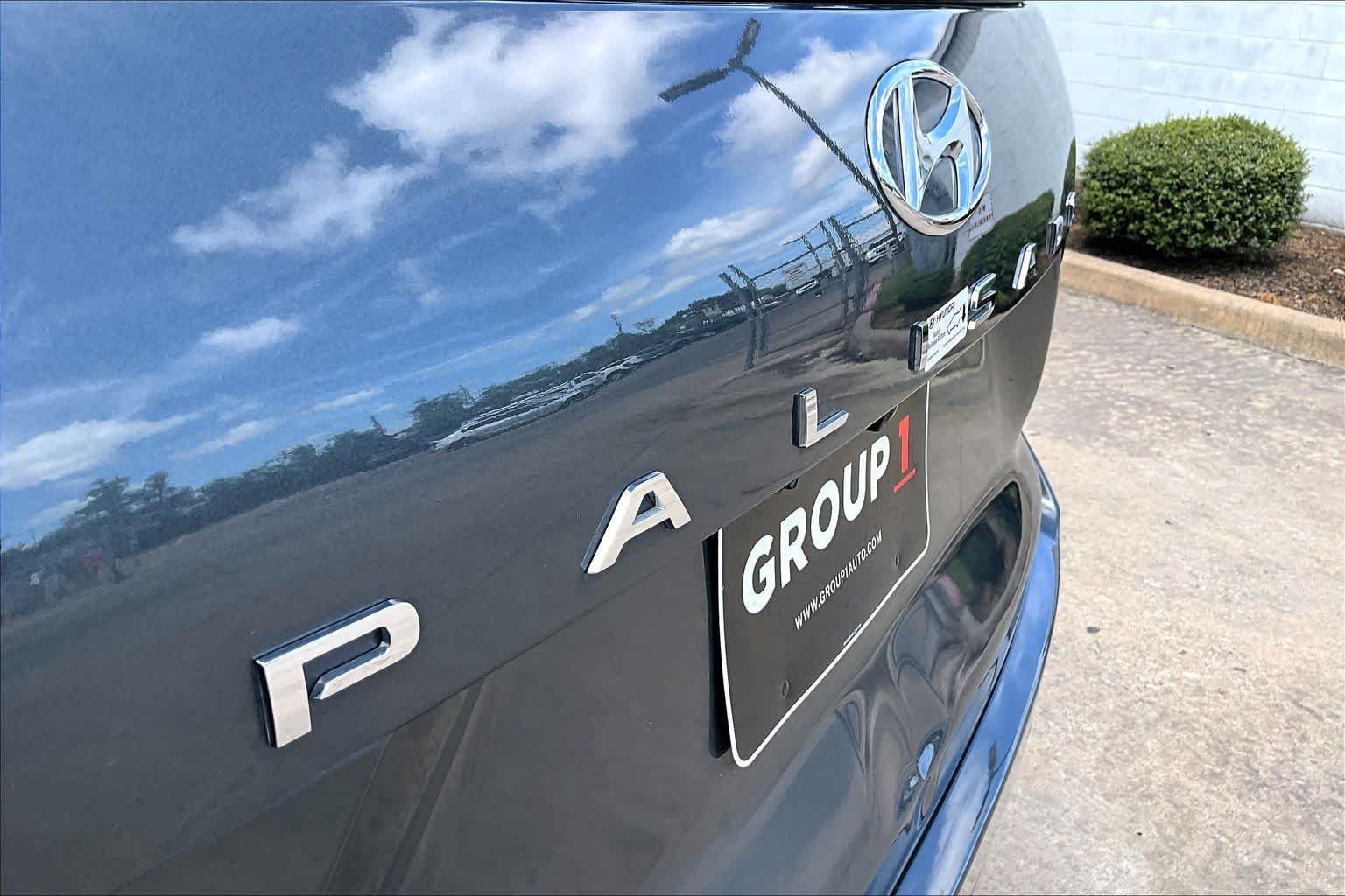 Used 2025 Steel Graphite Hyundai SEL Premium 7P image 31