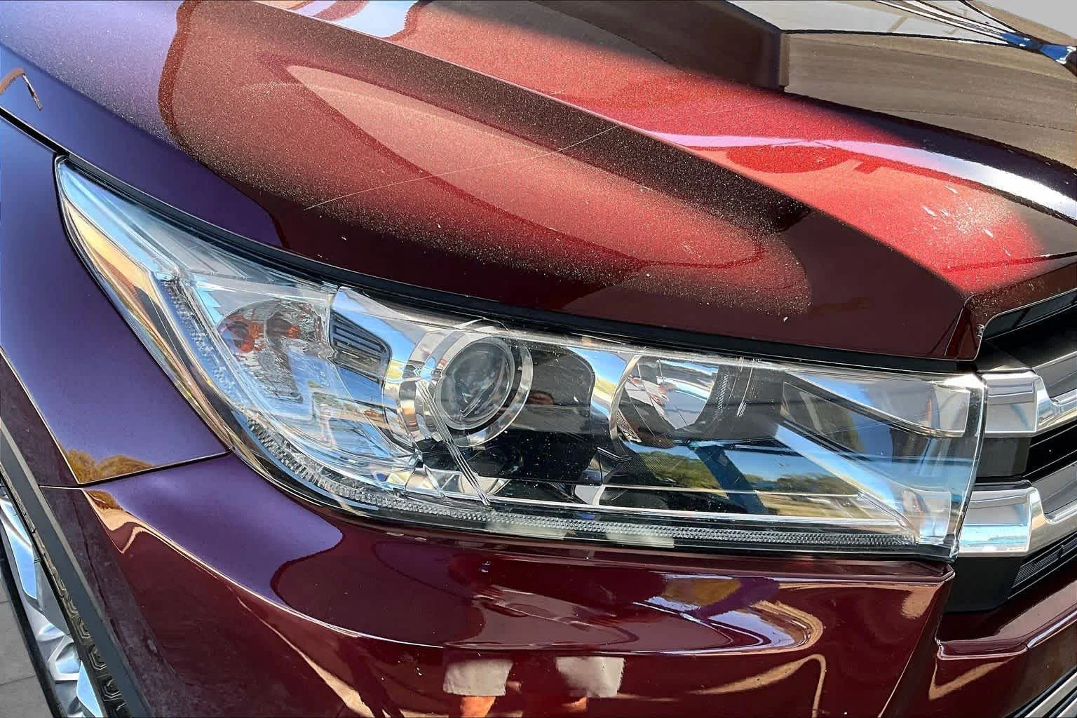 Used 2017 Ooh La La Rouge Mica Toyota Limited image 28