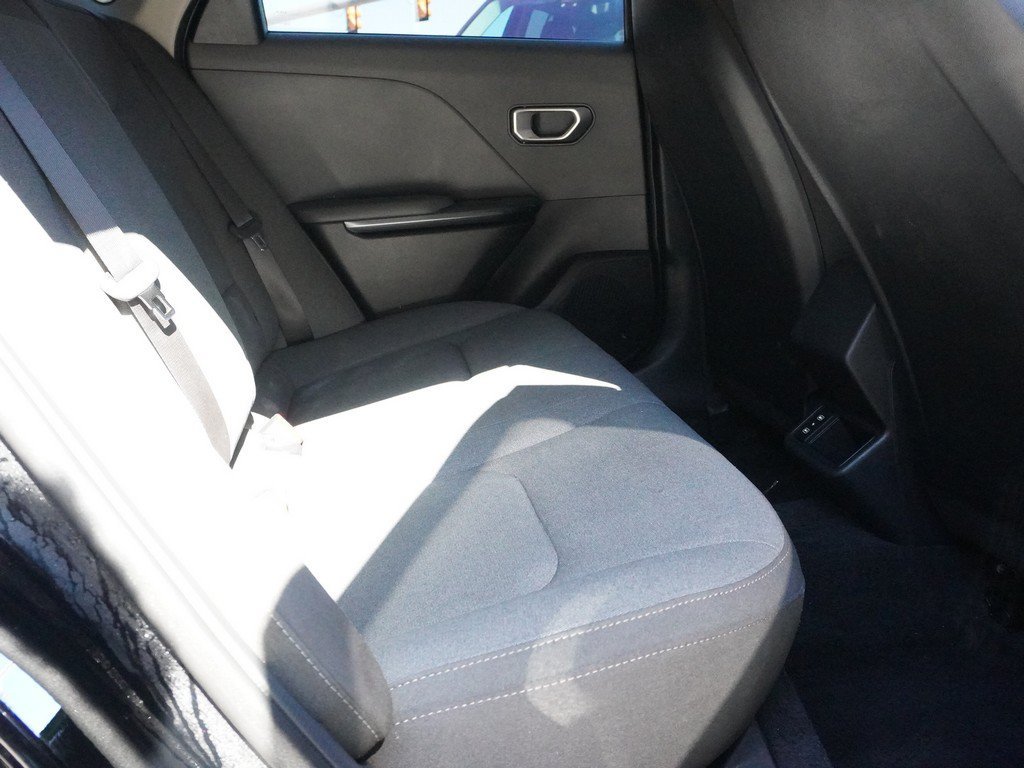 Used 2025 Black Kia LXS image 26