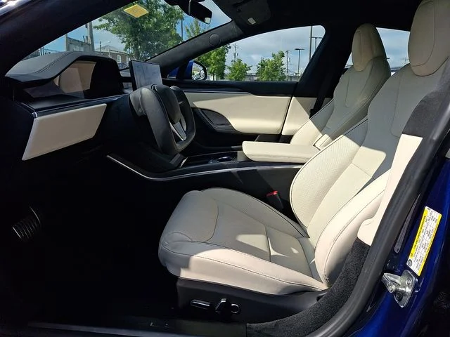 Used 2021 Deep Blue Metallic Tesla Plaid image 13