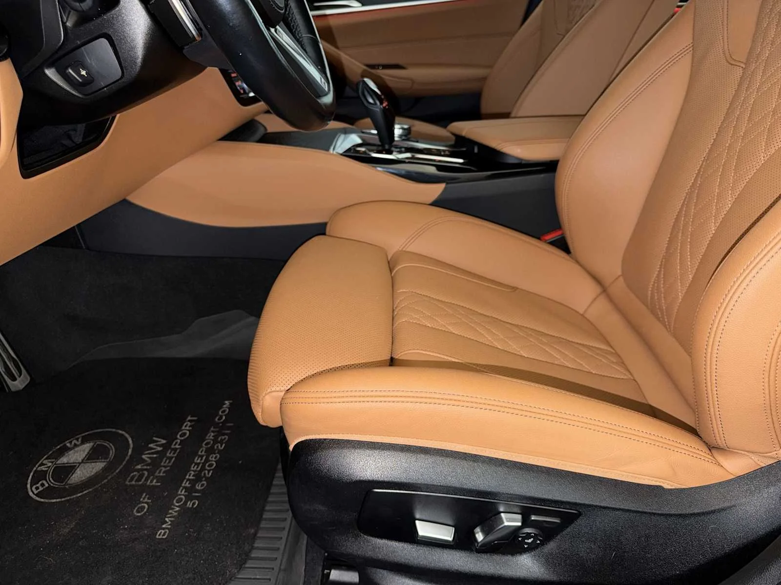 2023 BMW 5 Series 530i - Photo 10
