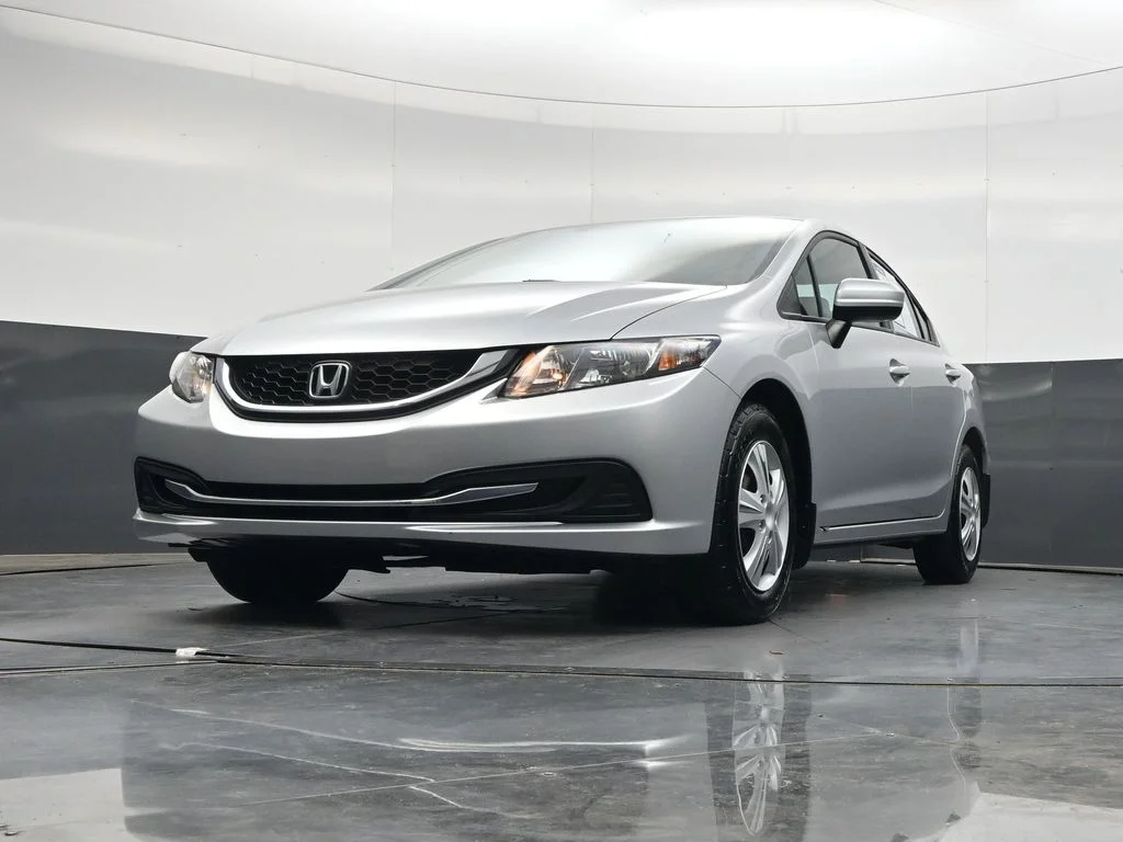 Used 2015 Silver Honda LX image 40
