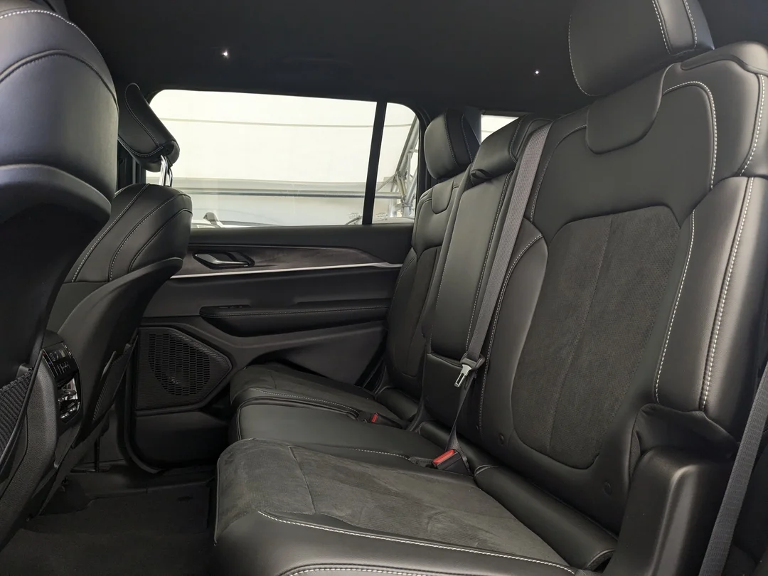 New 2026 Black Jeep Altitude - - Altitude Pkg - 10.25 Gauge Cluster - Adaptive Cruise - Heated Seats & More! image 27