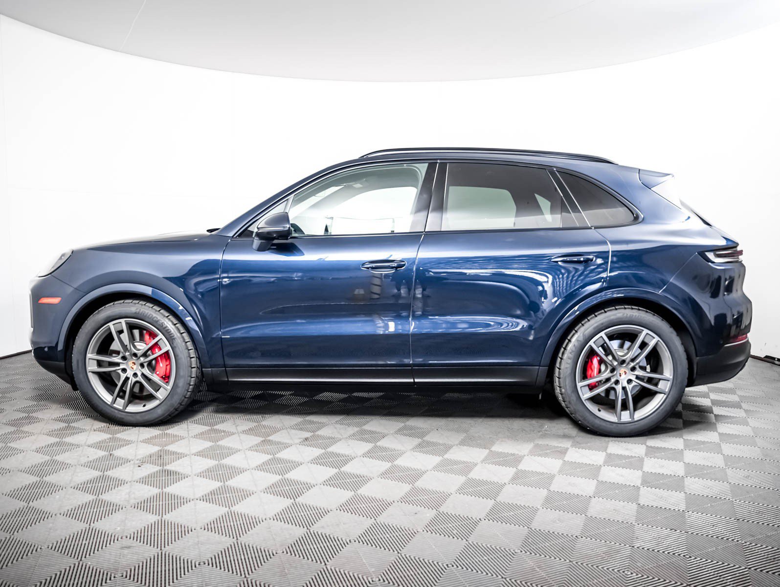 Certified Used 2024 ALGARVE BLUE Porsche S image 2