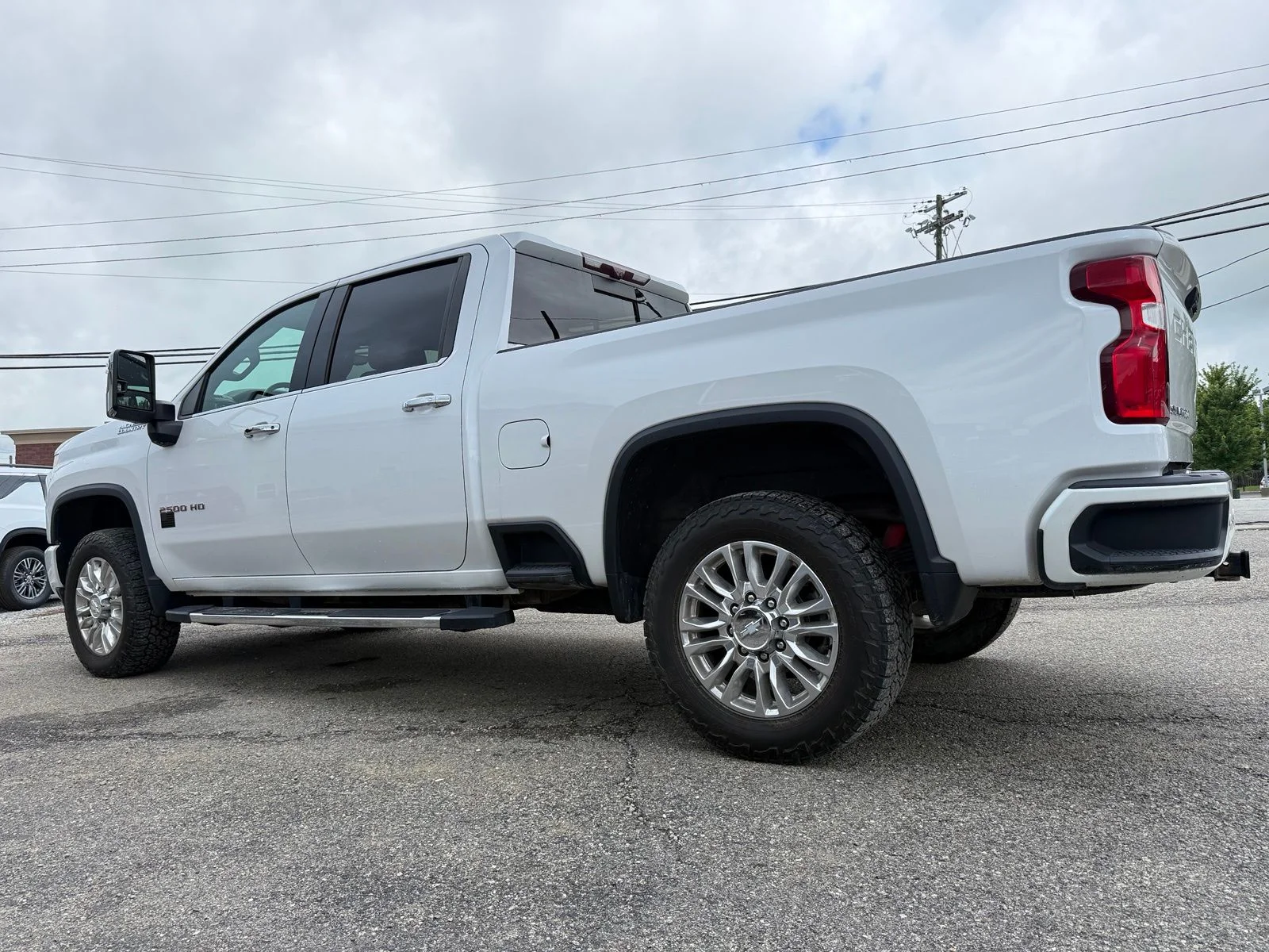 Used 2020 Beige Chevrolet High Country image 6
