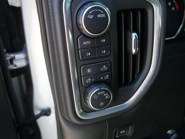 Used 2020 SILVER ICE METALLIC Chevrolet LT Trail Boss image 19
