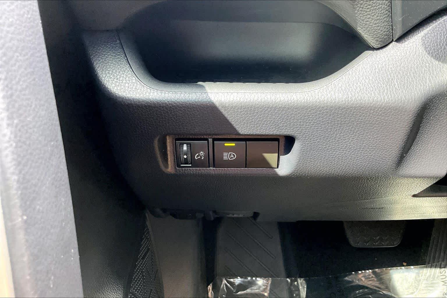 Used 2025 Magnetic Gray Metallic Toyota LE image 32