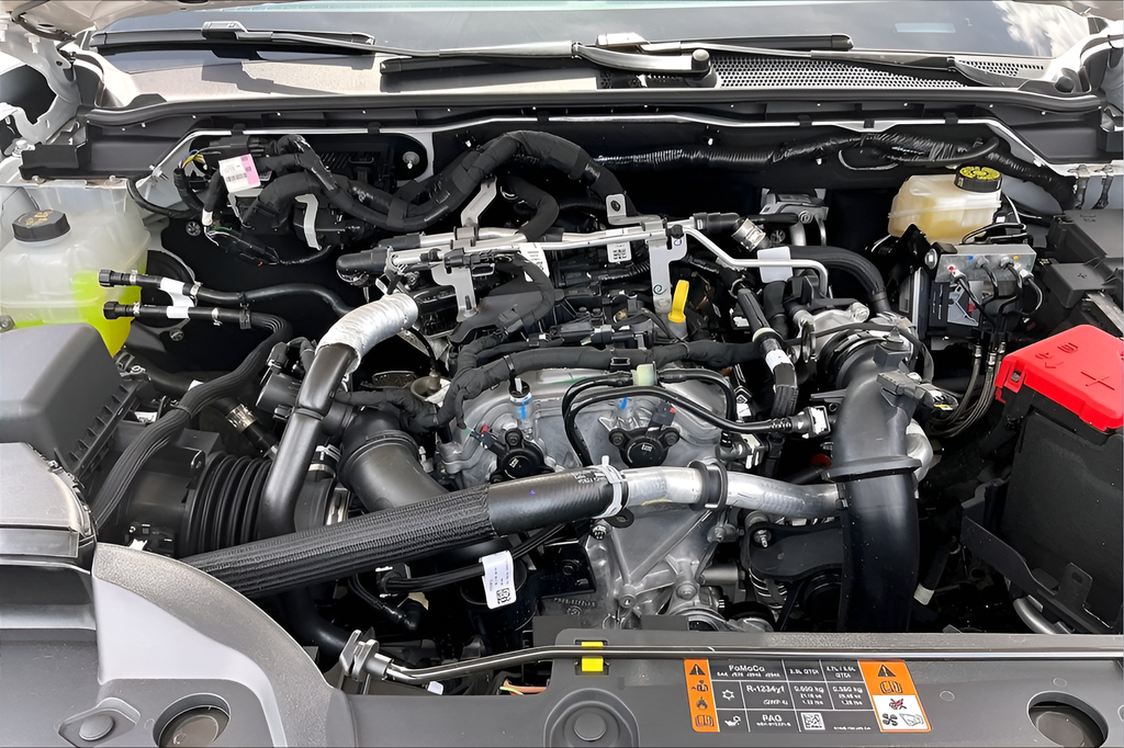 New 2026 Oxford White Ford XLT image 11