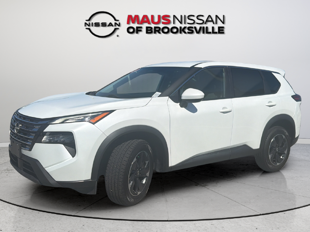 Certified Used 2024 White Nissan SV image 5