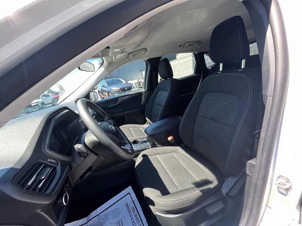 Used 2025 White Ford Active image 10