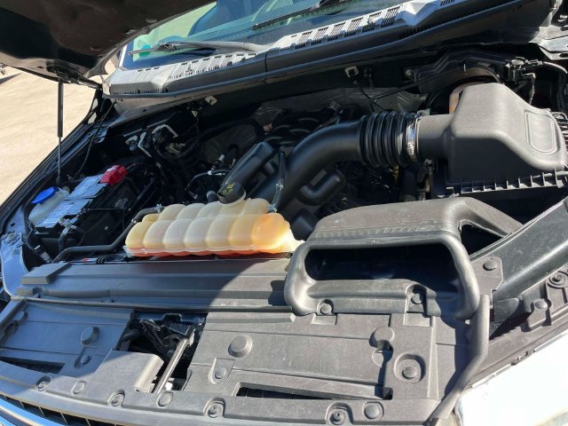 Certified Used 2018 Gray Ford XLT image 13